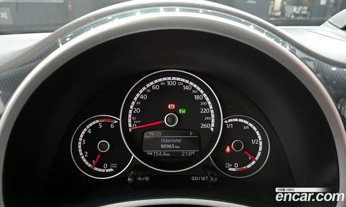 Volkswagen Beatle 2014 2.0 автомат (гидро), фото 8