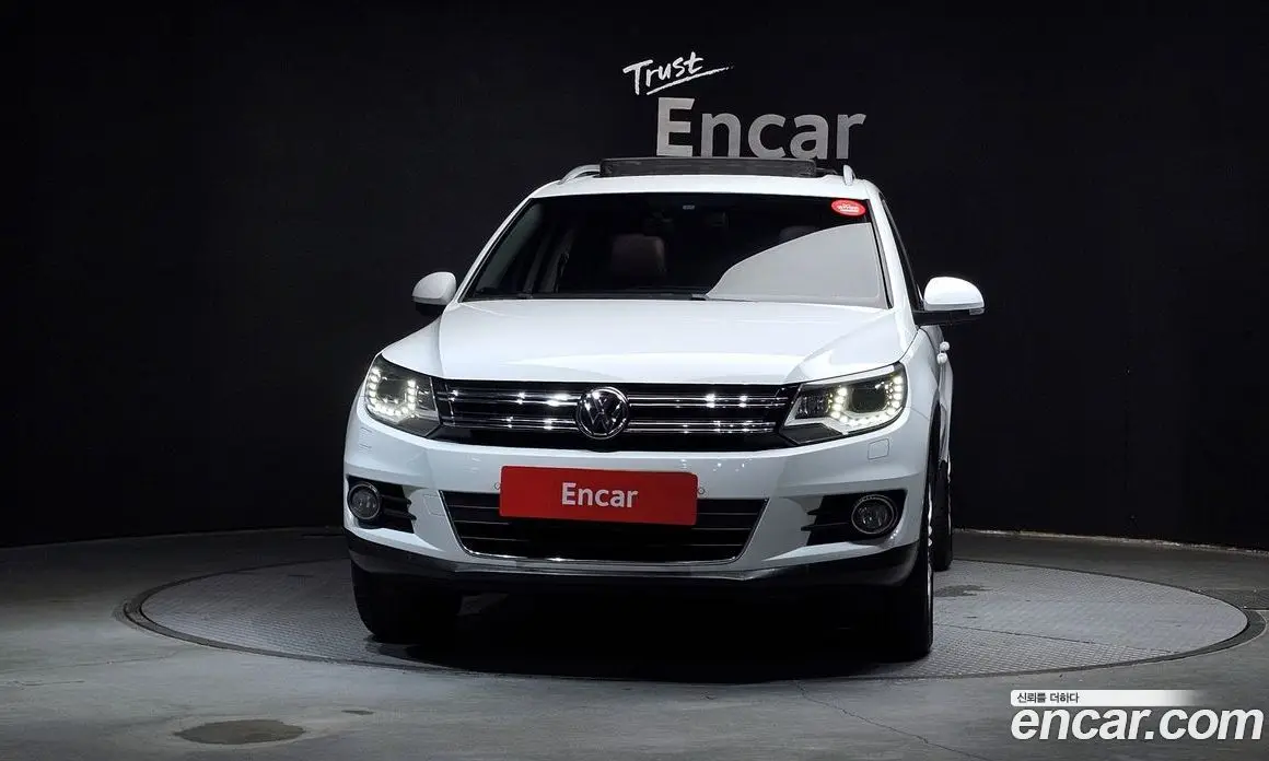 Volkswagen Tiguan 2015 2.0 автомат (гидро), фото 3