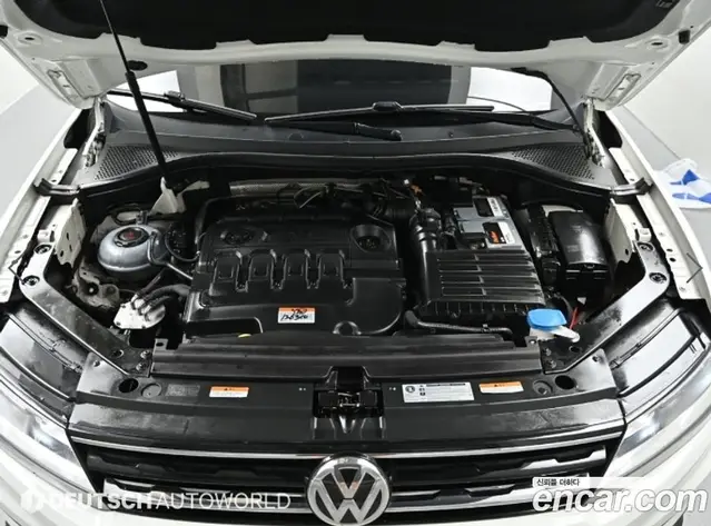 Volkswagen Tiguan 2018 2.0 автомат (гидро), миниатюра 6