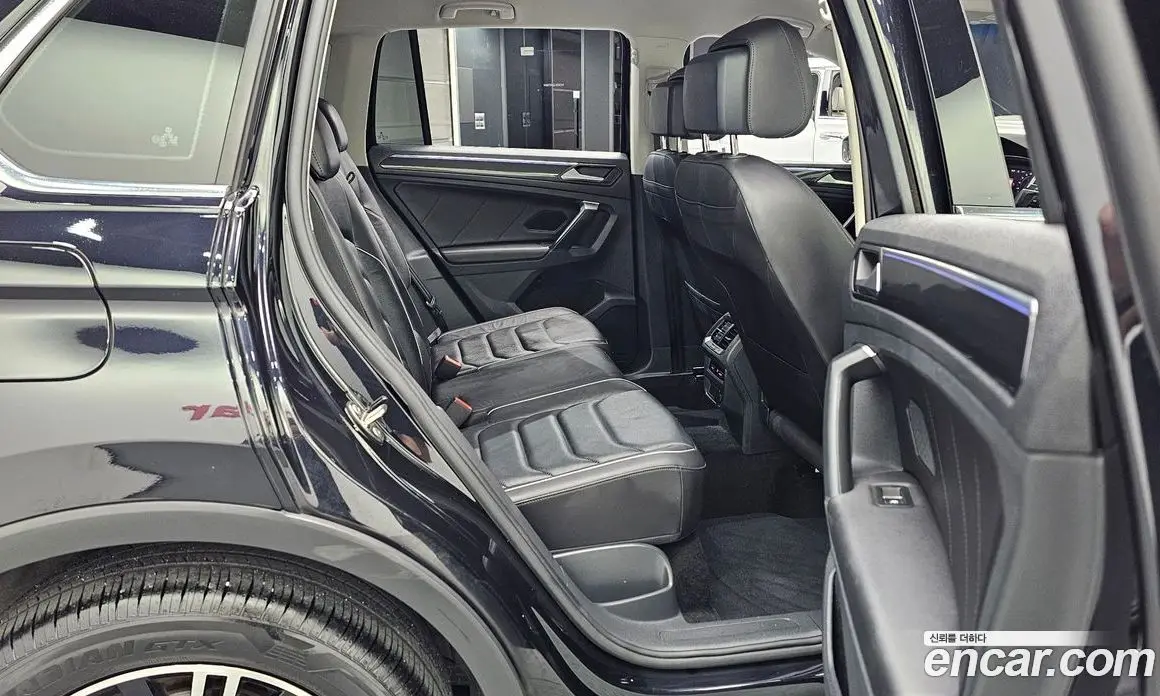 Volkswagen Tiguan 2021 2.0 автомат (гидро), фото 12