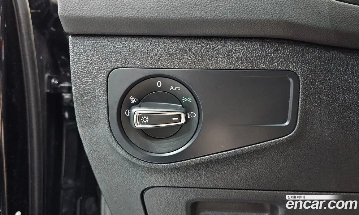 Volkswagen Tiguan 2021 2.0 автомат (гидро), фото 17