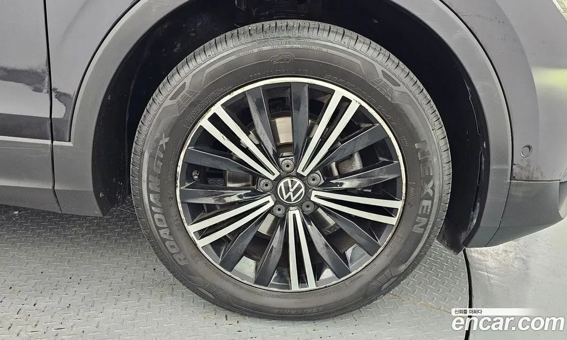 Volkswagen Tiguan 2021 2.0 автомат (гидро), фото 5