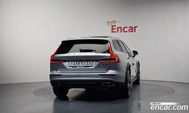 Volvo V60 2020 2.0 автомат (гидро), миниатюра 4
