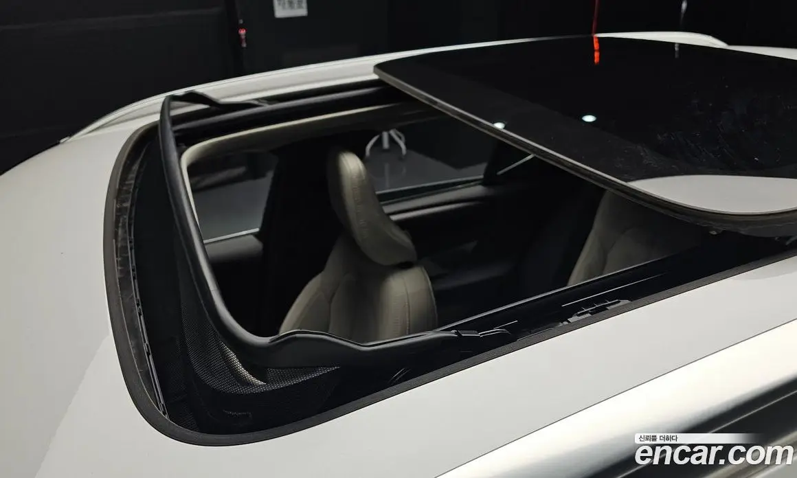 Volvo XC40 2025 2.0 автомат (гидро), фото 25