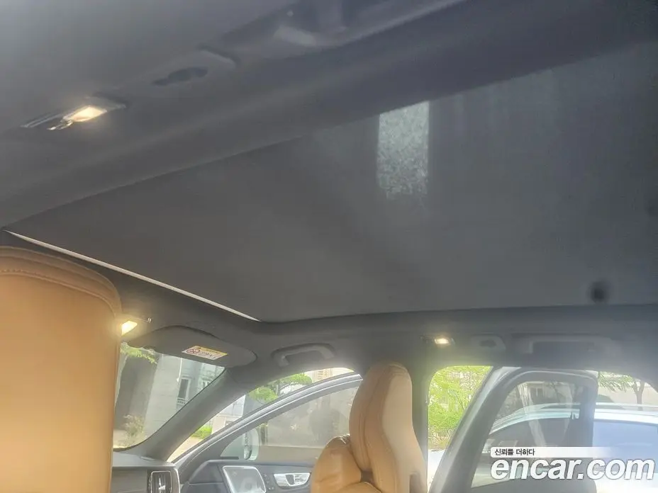 Volvo XC60 2024 2.0 автомат (гидро), фото 16