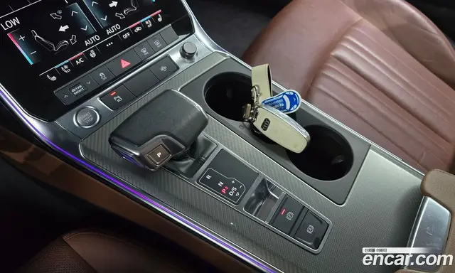 Audi A6 2019 2.0 автомат (гидро), миниатюра 9