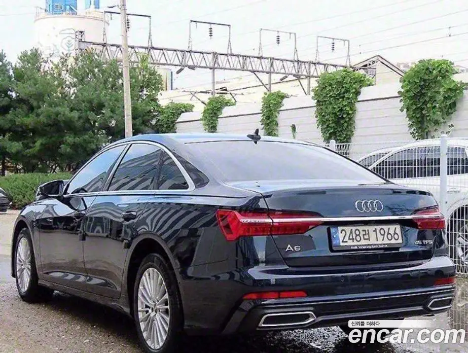 Audi A6 2020 2.0 автомат (гидро), фото 3