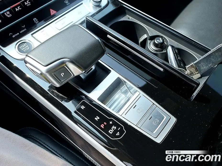 Audi A8 2021 3.0 автомат (гидро), фото 7