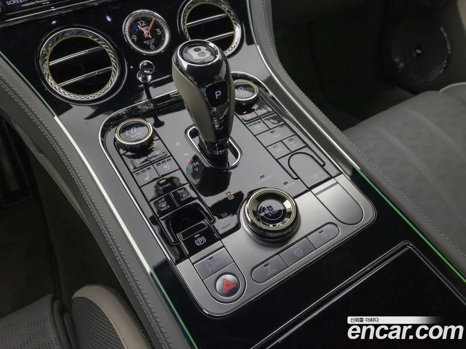 Bentley Continental 2025 4.0 автомат (гидро), фото 15 Bentley Continental 2025 4.0 автомат (гидро), фото 15