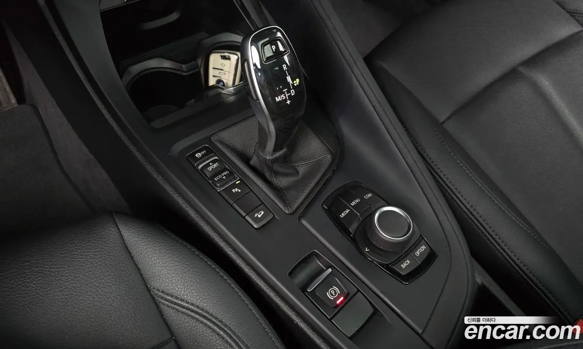 BMW X1 2020 2.0 автомат (гидро), фото 11