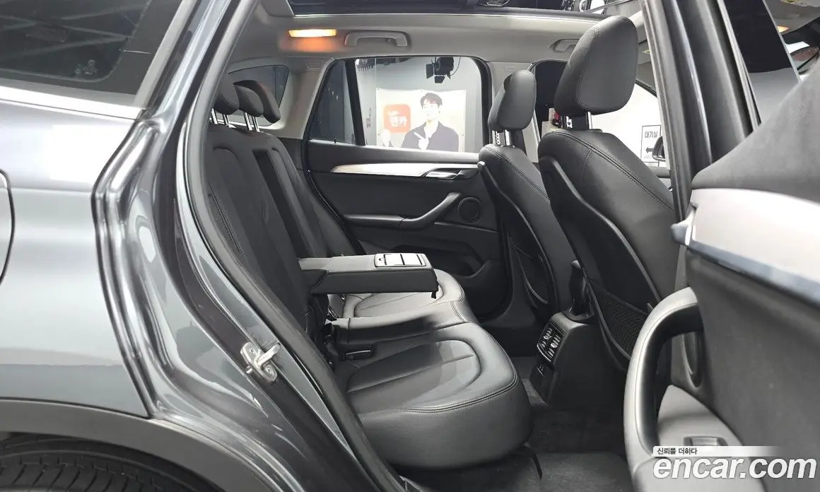 BMW X1 2020 2.0 автомат (гидро), фото 17