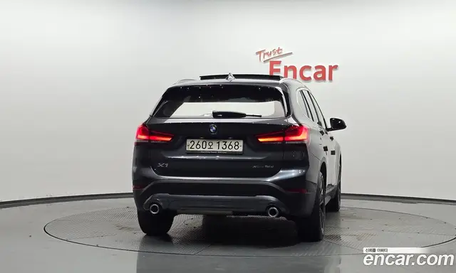 BMW X1 2020 2.0 автомат (гидро), миниатюра 3