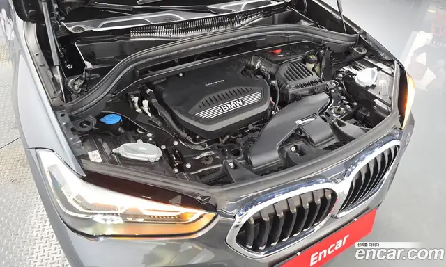 BMW X1 2020 2.0 автомат (гидро), миниатюра 5