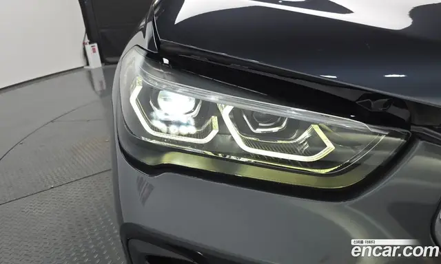 BMW X1 2020 2.0 автомат (гидро), миниатюра 7