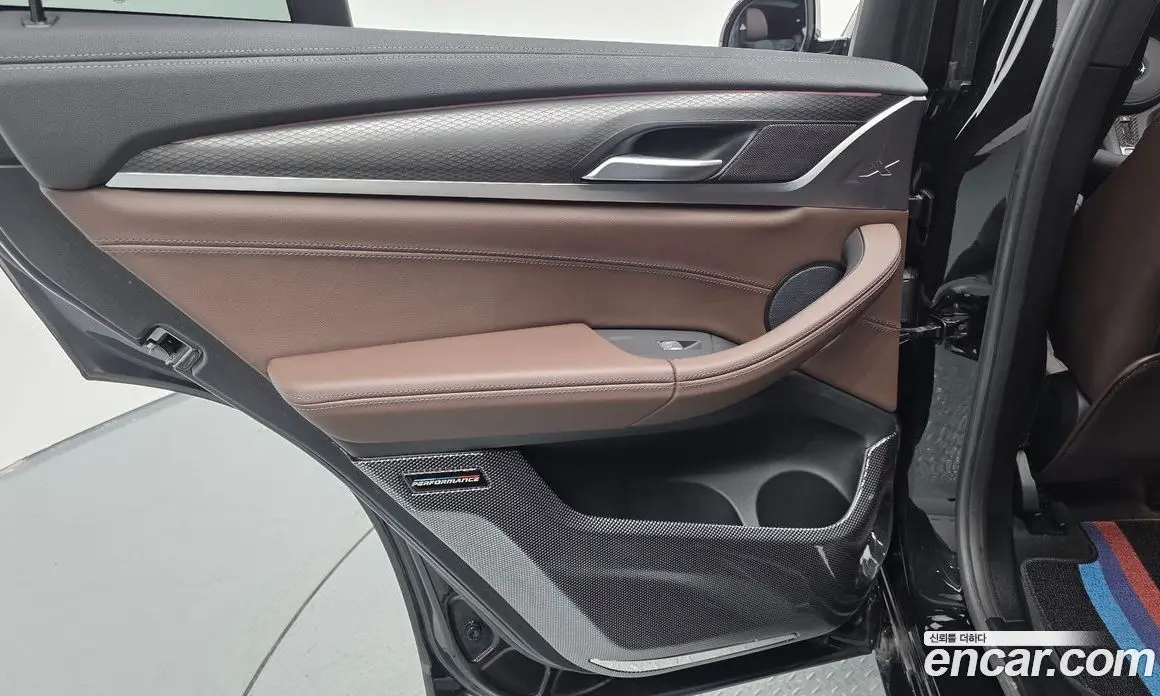 BMW X4 2023 2.0 автомат (гидро), фото 15