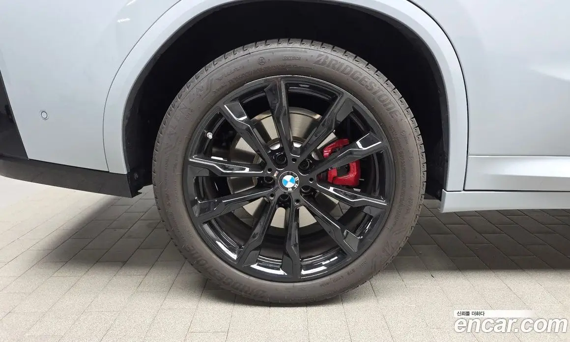 BMW X4 2025 2.0 автомат (гидро), фото 5