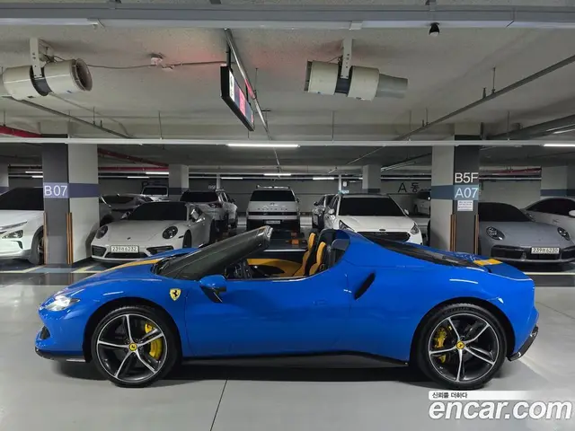 Ferrari 296 2025 3.0 автомат (гидро), миниатюра 4