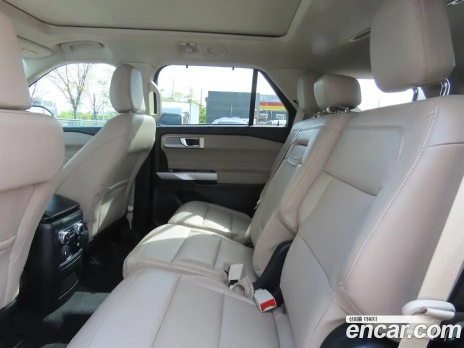Ford Explorer 2023 2.3 автомат (гидро), фото 10