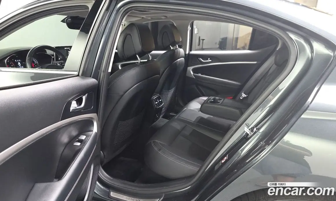 Genesis G70 2017 2.0 автомат (гидро), фото 16