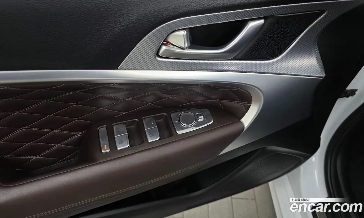 Genesis G70 2023 2.0 автомат (гидро), фото 28