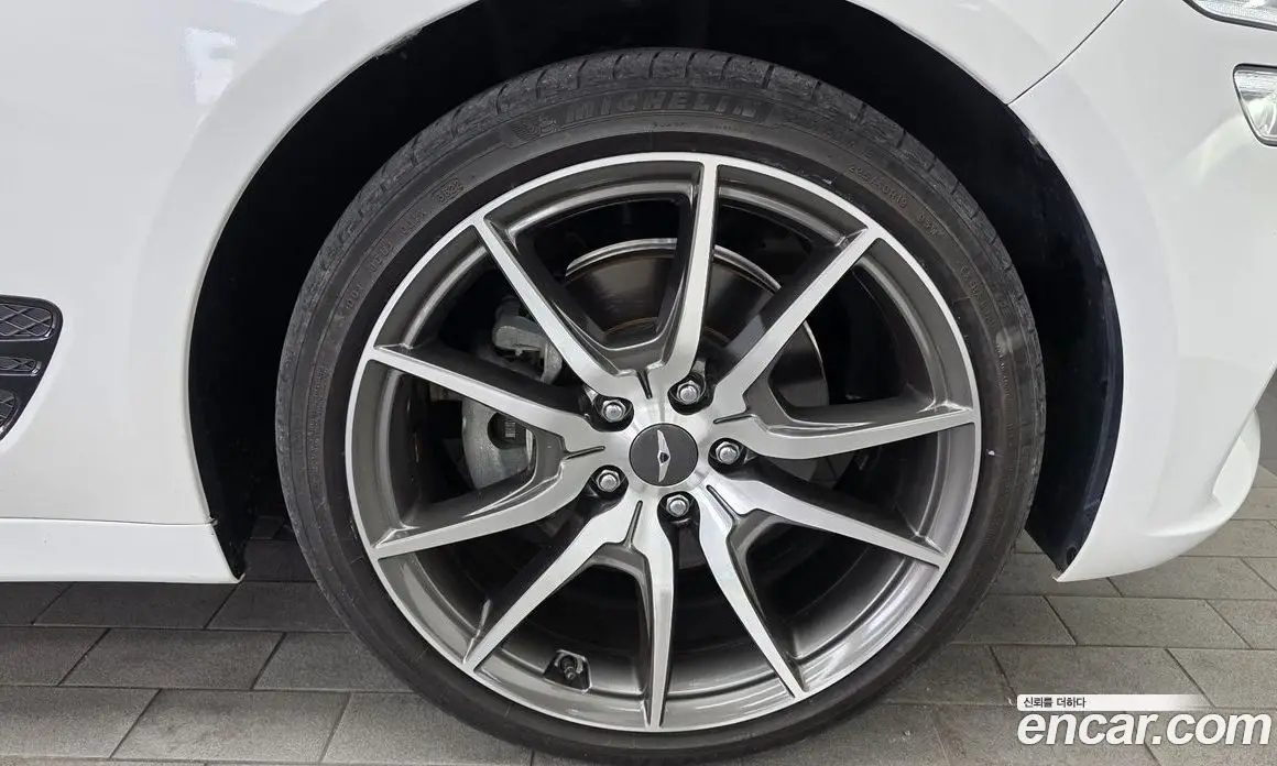 Genesis G70 2023 2.0 автомат (гидро), фото 7