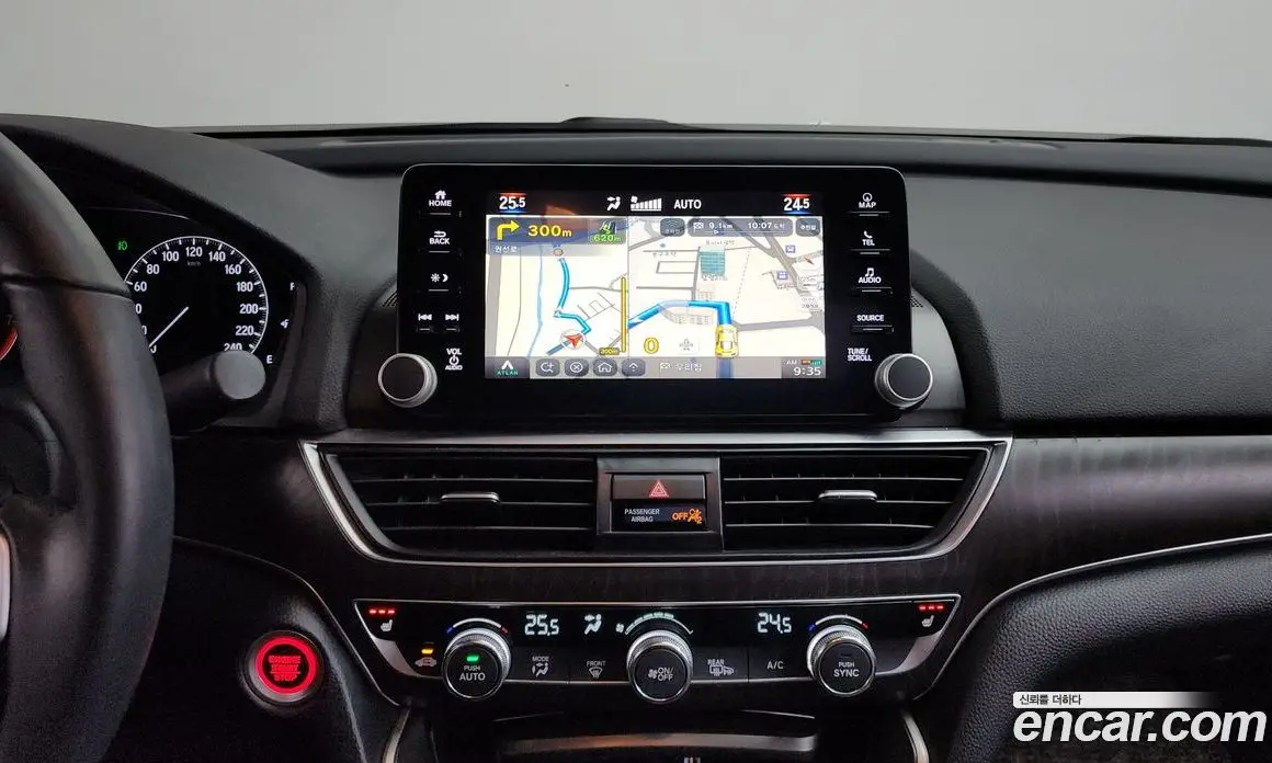 Honda Accord 2019 1.5 автомат (гидро), фото 18