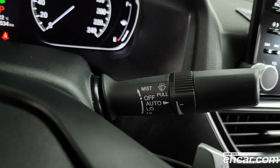 Honda Accord 2019 1.5 автомат (гидро), фото 28