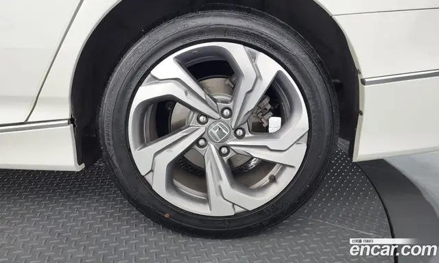 Honda Accord 2019 1.5 автомат (гидро), миниатюра 7