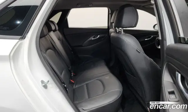 Hyundai i30 2018 1.4 автомат (гидро), миниатюра 11