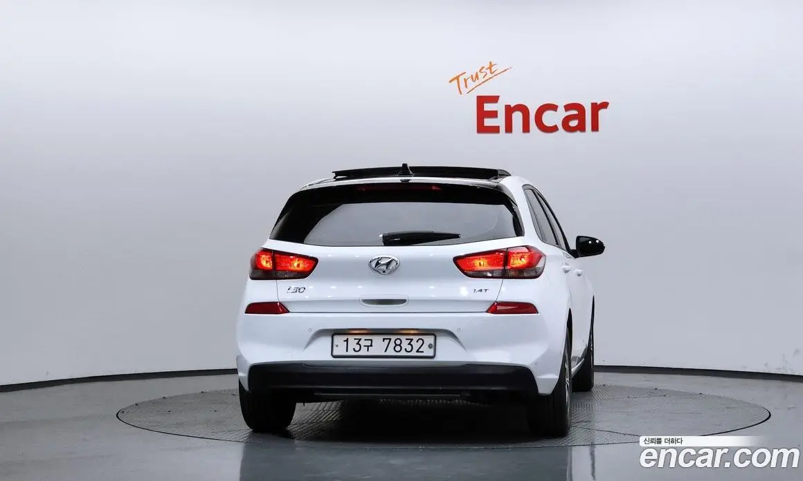 Hyundai i30 2018 1.4 автомат (гидро), фото 4