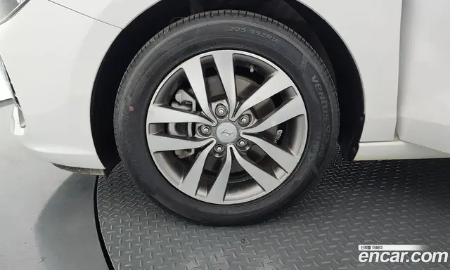 Hyundai i30 2018 1.4 автомат (гидро), миниатюра 5