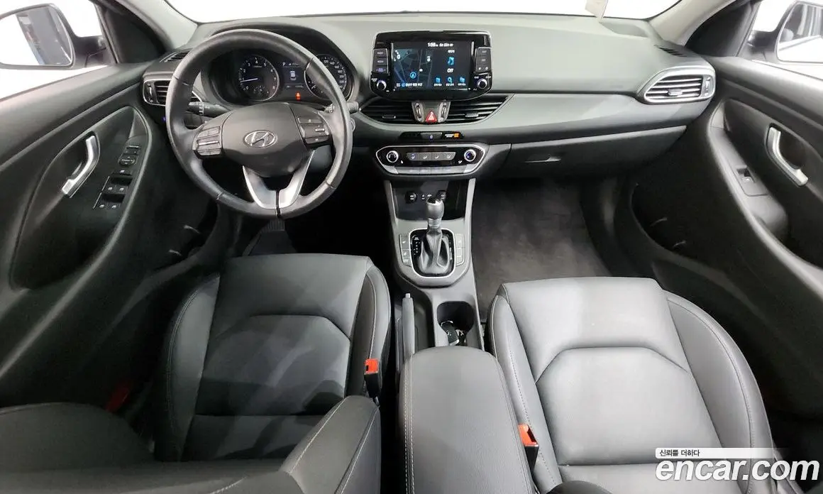 Hyundai i30 2018 1.4 автомат (гидро), фото 7