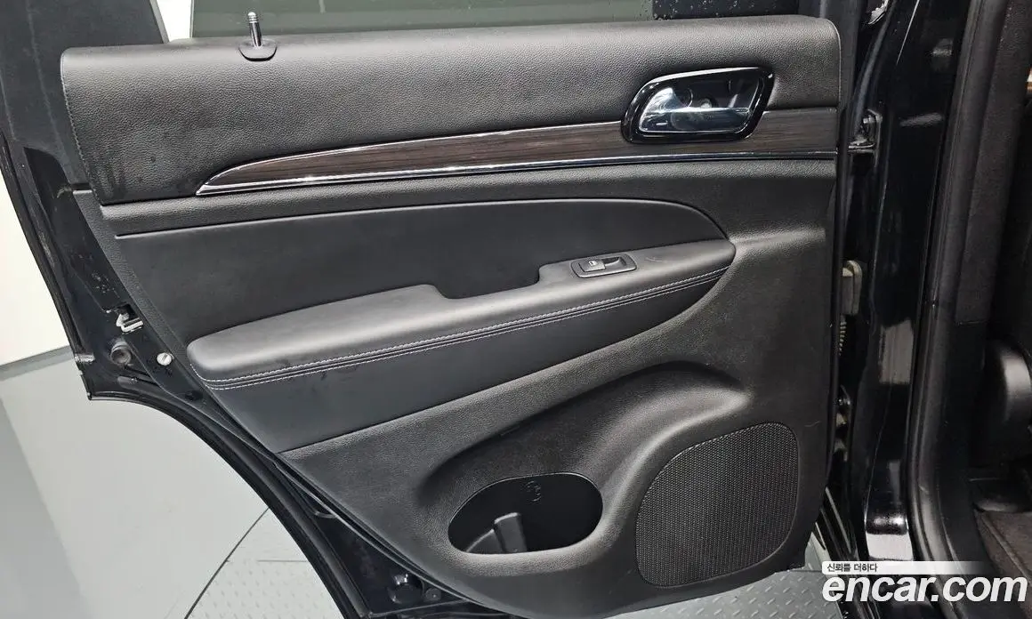 Jeep Cherokee 2019 3.6 автомат (гидро), фото 15