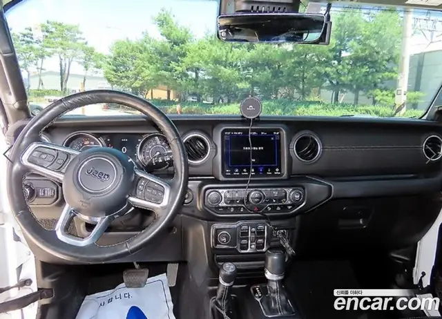 Jeep Wrangler 2022 2.0 автомат (гидро), миниатюра 7