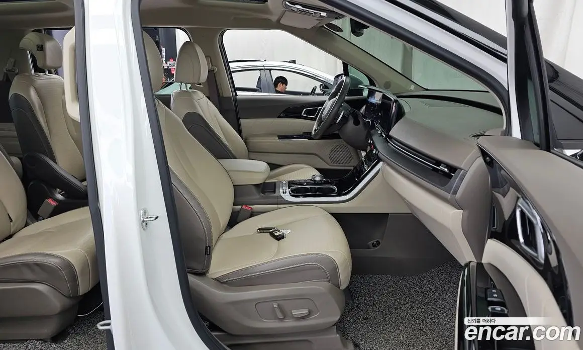Kia Carnival 2022 3.5 автомат (гидро), фото 17