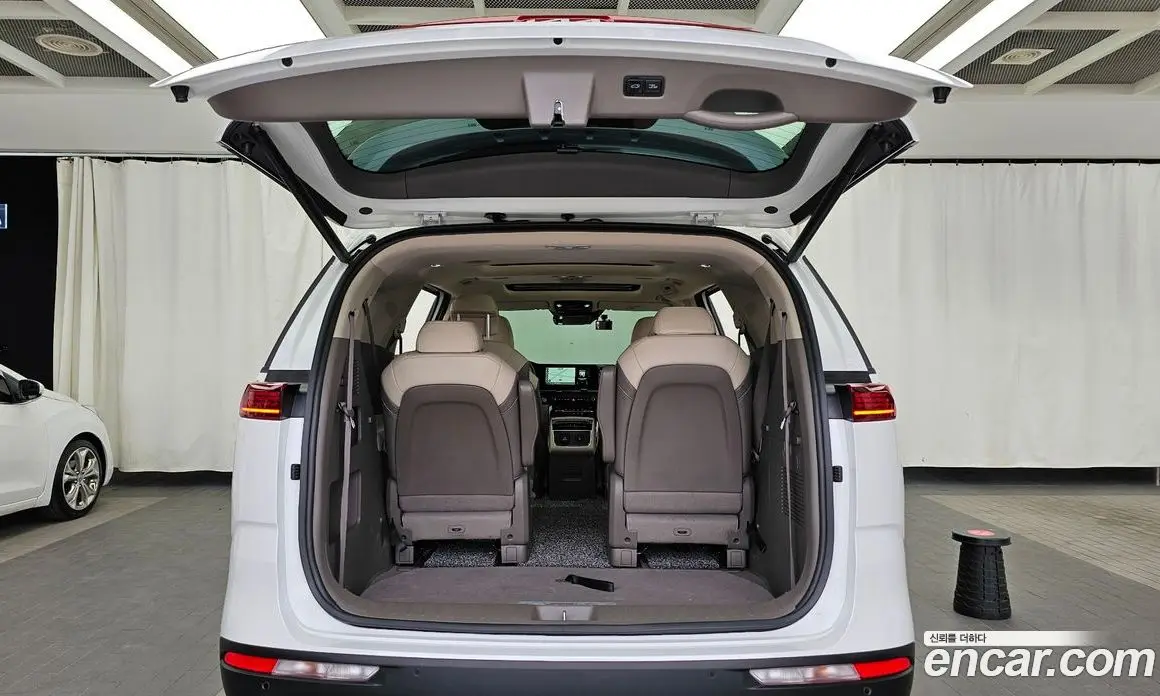 Kia Carnival 2022 3.5 автомат (гидро), фото 26