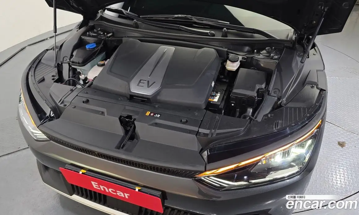 Kia EV6 2022 0.1 автомат (гидро), фото 6