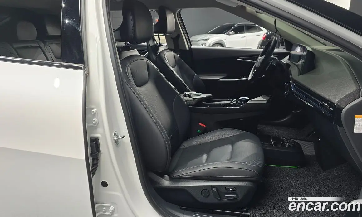 Kia EV6 2024 0.1 автомат (гидро), фото 15