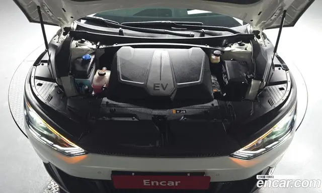 Kia EV6 2024 0.1 автомат (гидро), миниатюра 5