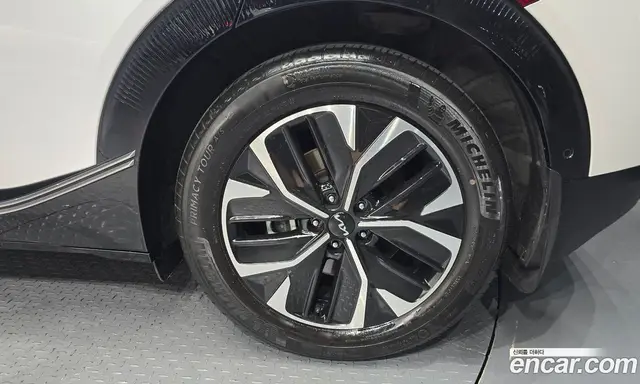 Kia EV6 2024 0.1 автомат (гидро), миниатюра 6