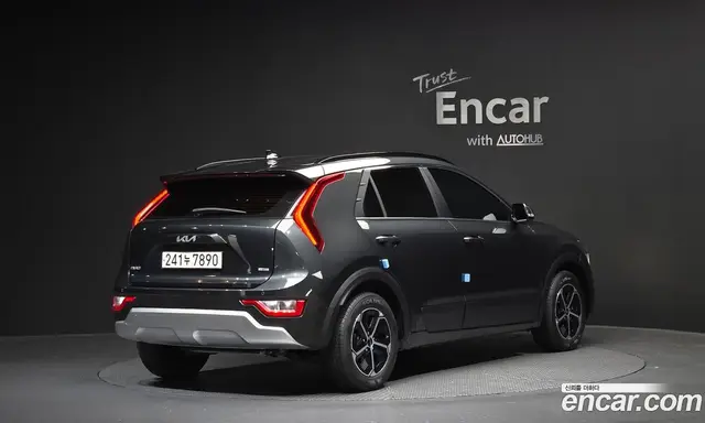 Kia Niro 2024 1.6 автомат (гидро), миниатюра 2