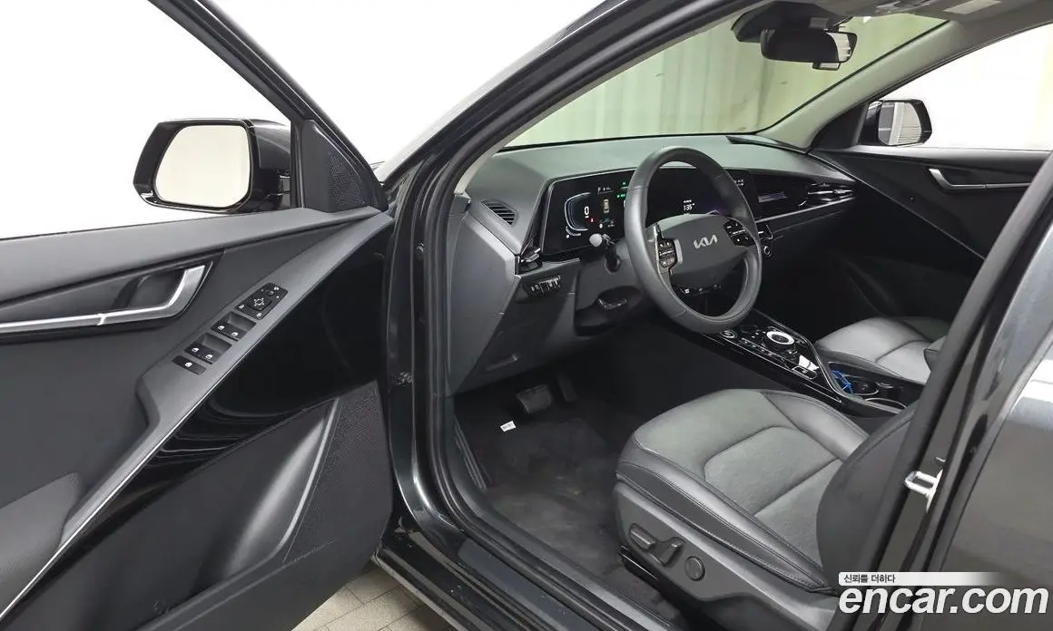 Kia Niro 2024 1.6 автомат (гидро), фото 13