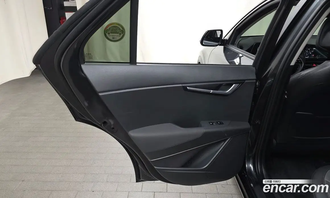 Kia Niro 2024 1.6 автомат (гидро), фото 15