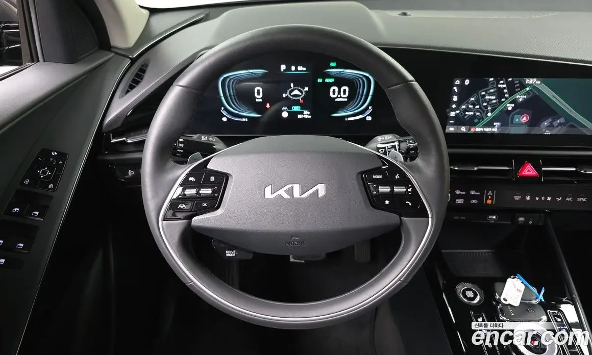 Kia Niro 2024 1.6 автомат (гидро), фото 20