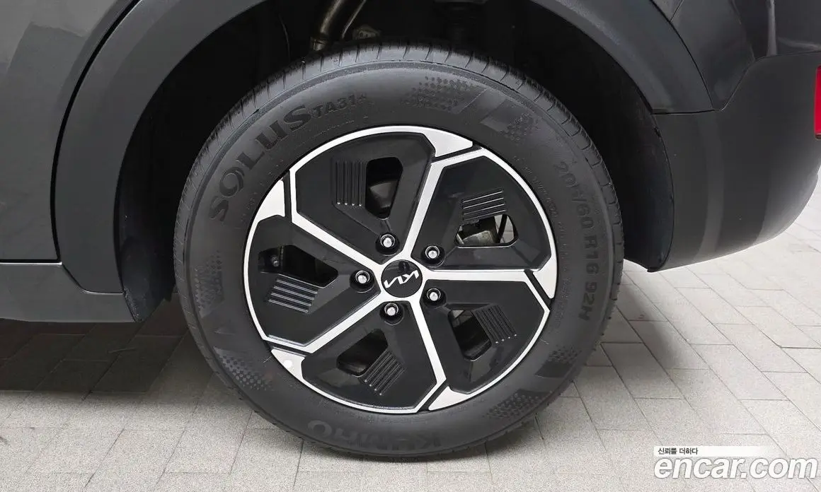 Kia Niro 2024 1.6 автомат (гидро), фото 7