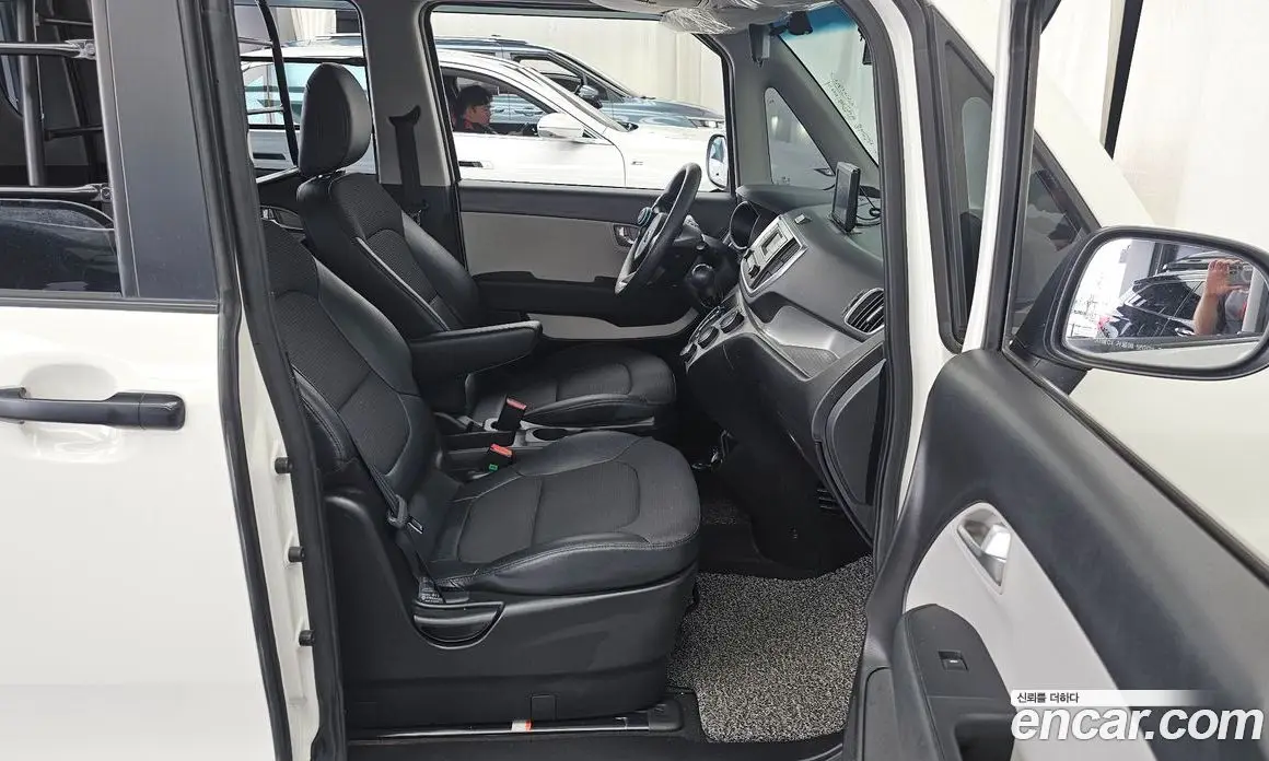 Kia Ray 2019 1.0 автомат (гидро), фото 11