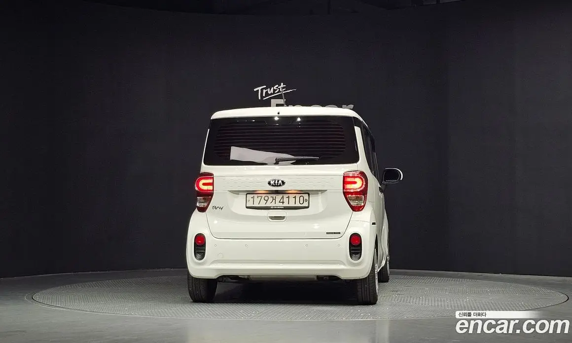 Kia Ray 2019 1.0 автомат (гидро), фото 4