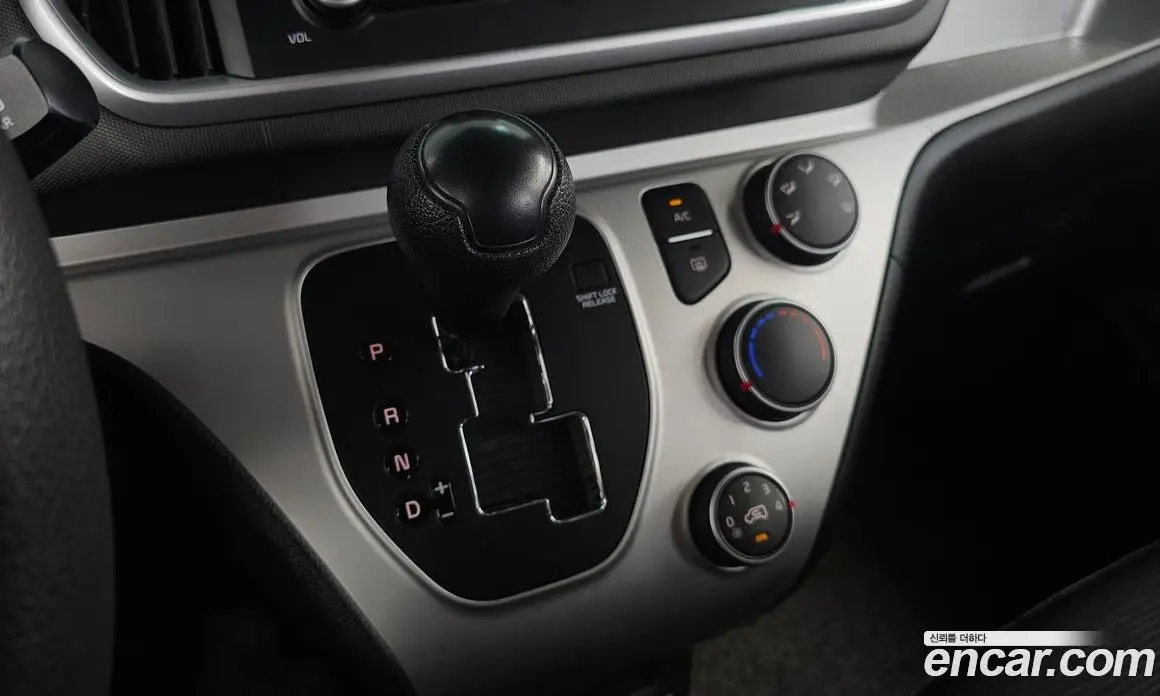 Kia Ray 2019 1.0 автомат (гидро), фото 9