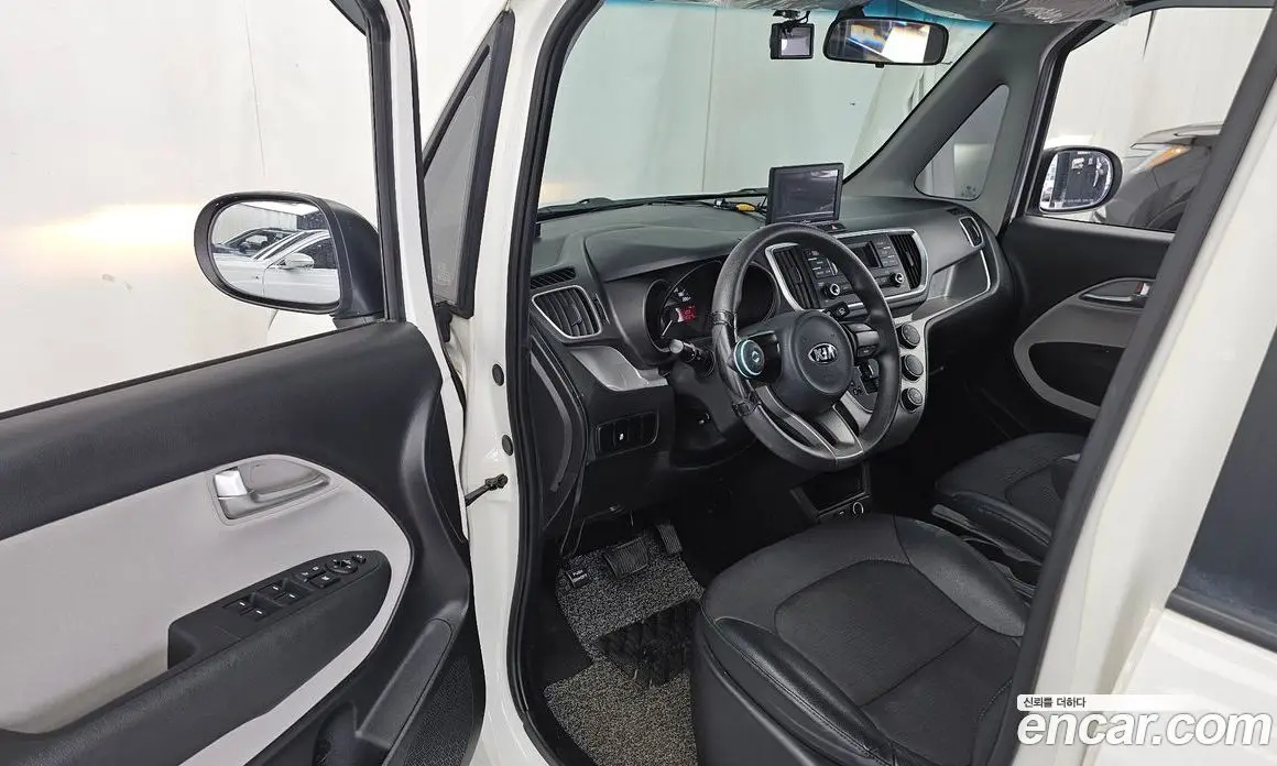Kia Ray 2019 1.0 автомат (гидро), фото 10