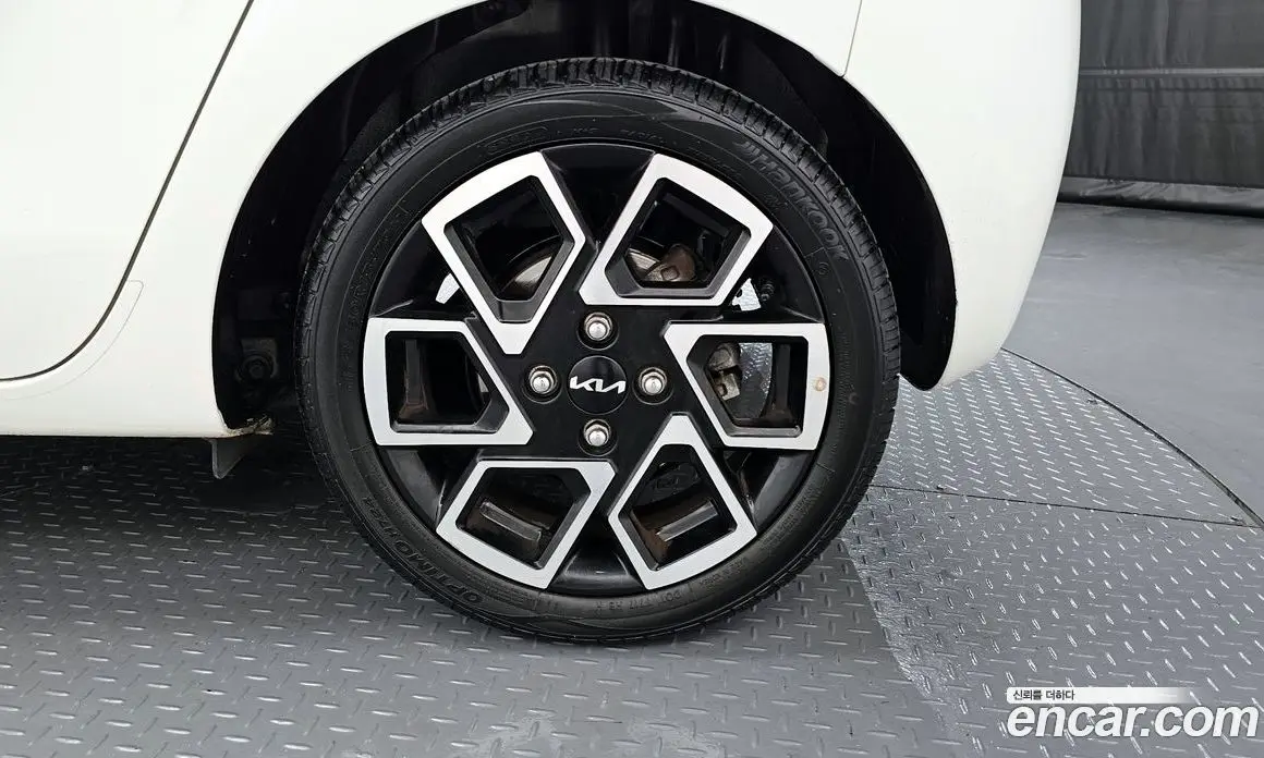 Kia Ray 2022 1.0 автомат (гидро), фото 7